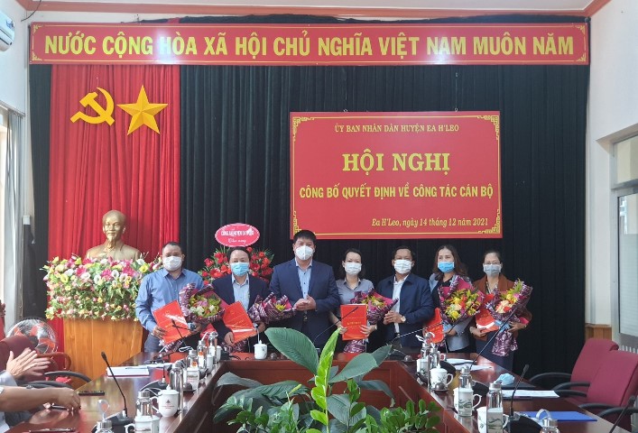 Hội nghị Công bố các quyết định về công tác cán bộ